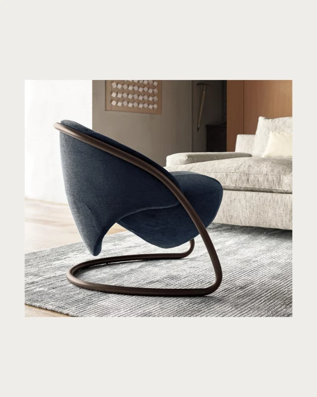 Experience a sense of liberation with the Freedom armchair. Its luxurious fabric upholstery and uniquely designed micaceous base with a sinuous form create a statement piece that blends comfort with artistic flair. Perfect for adding a touch of contemporary elegance to any space.
Freedom armchair– design @giuseppe_vigano
 
#arketipofirenze #madeinitaly #homedesign #furniture #interiordesign #interior #living #homedecor #luxury #style #designer #residentialproject #arketipoproject